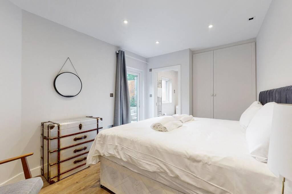 Elegant 2Bed Flat 10Min To Wimbledon Tennis Courts Лондон Экстерьер фото
